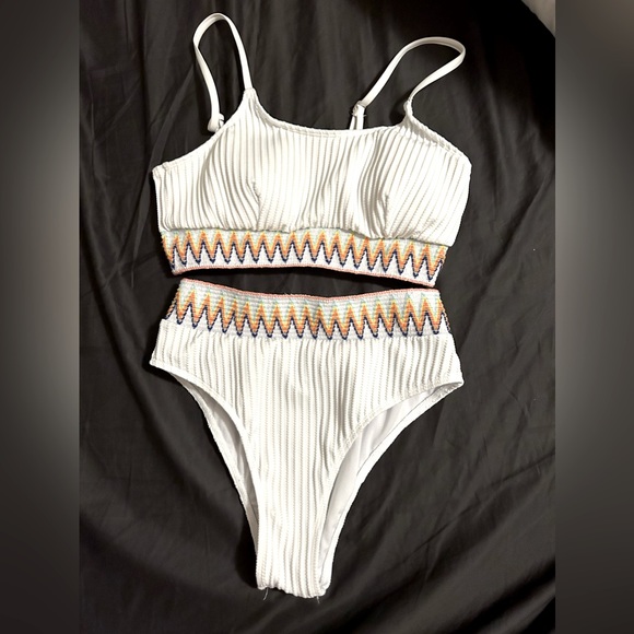 Women’s bathing suit - Picture 1 of 1